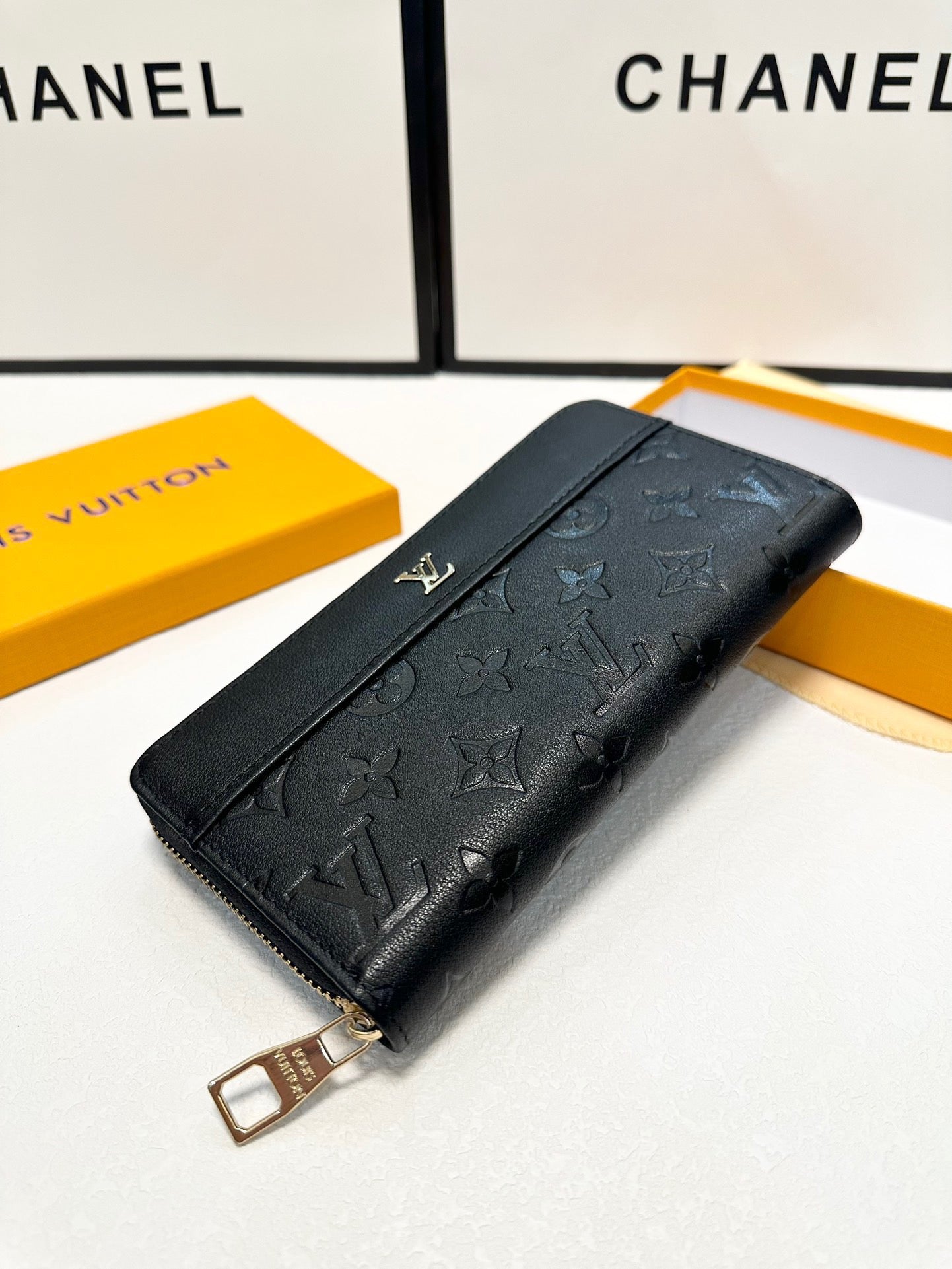 Luxury men's handbags 25090501