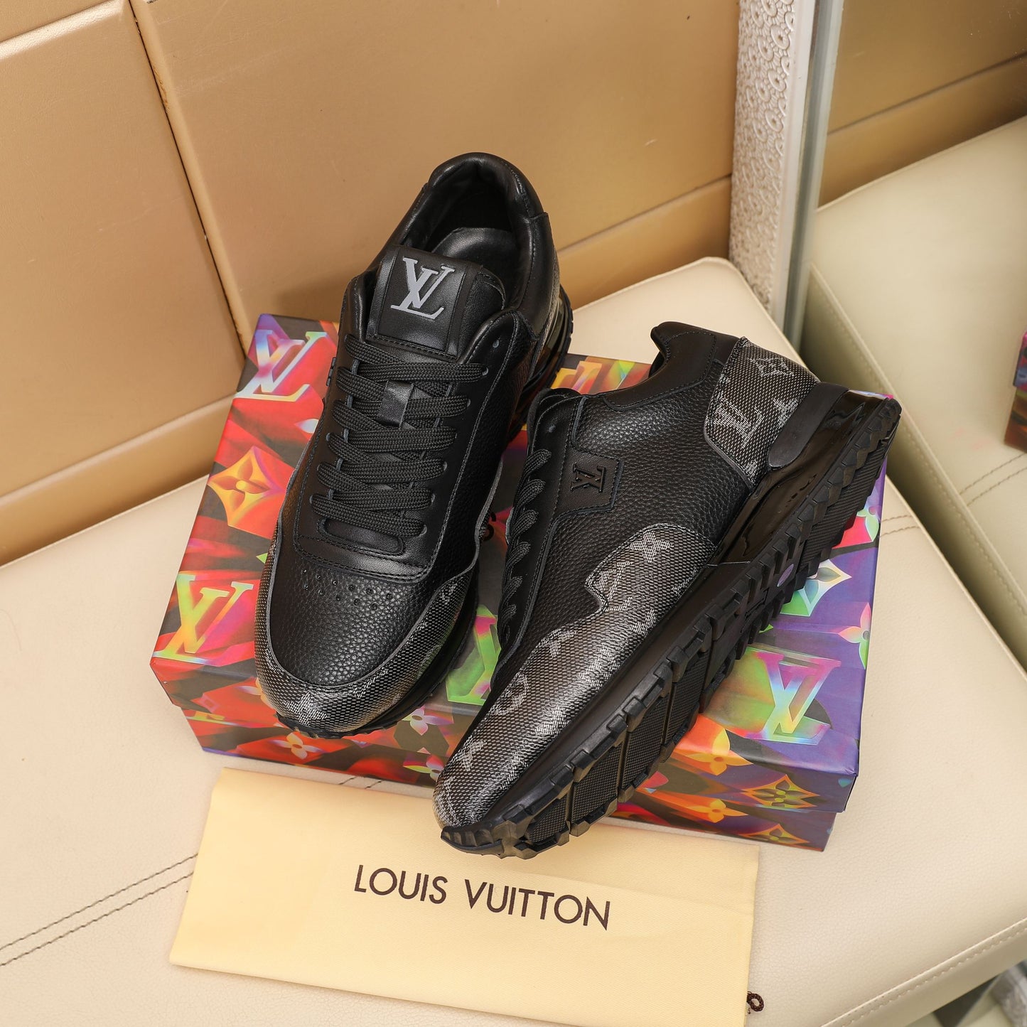 LV RUN AWAY sneaker 1825052111
