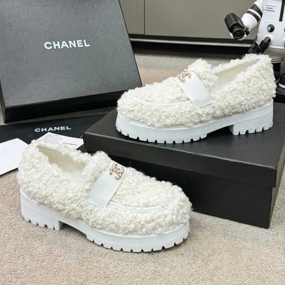 New Lamb's Curl Casual Shoes 1024121604