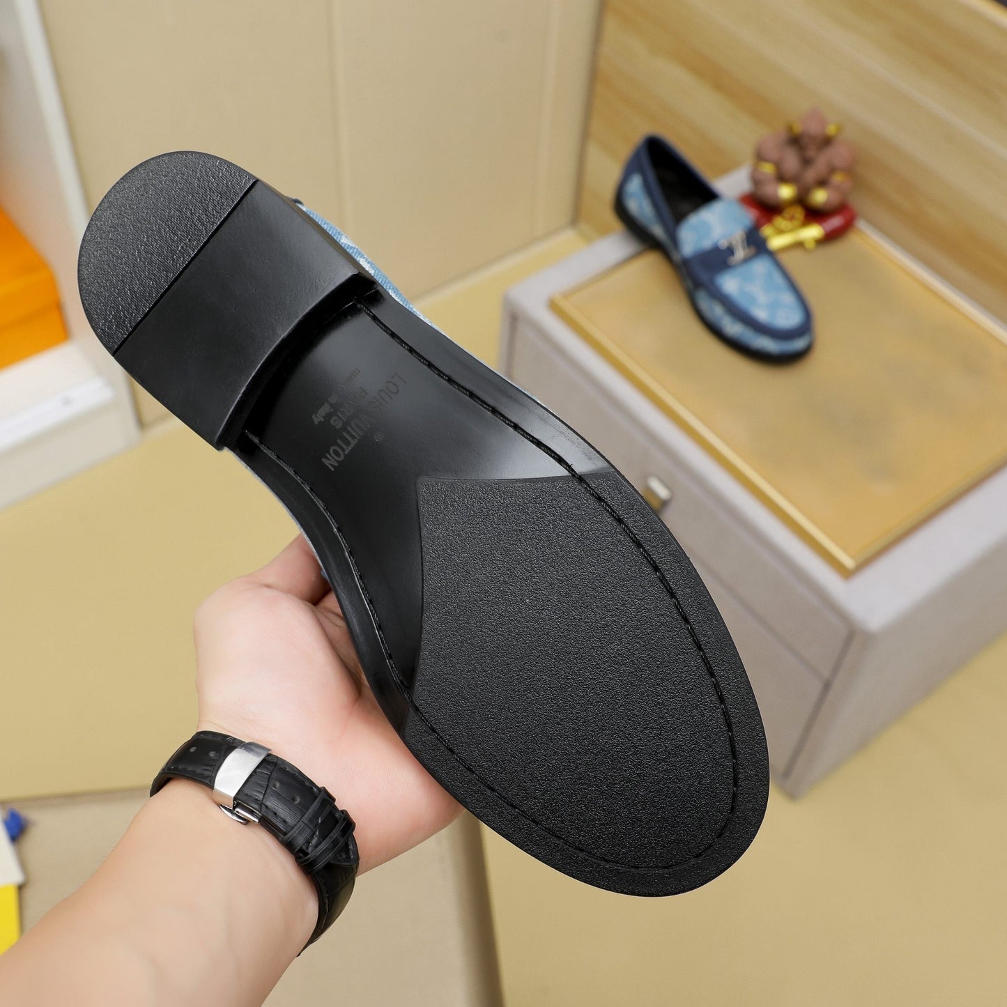 LV Major Loafer 1824102218