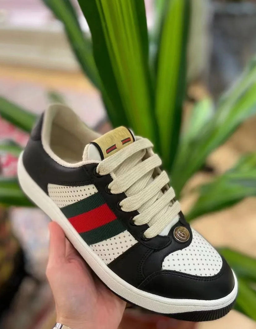 Classic Sneakers 25090302