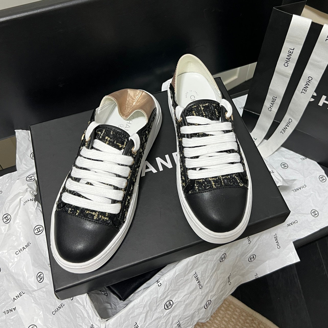 Woven Colorblock Sneakers XC16051802