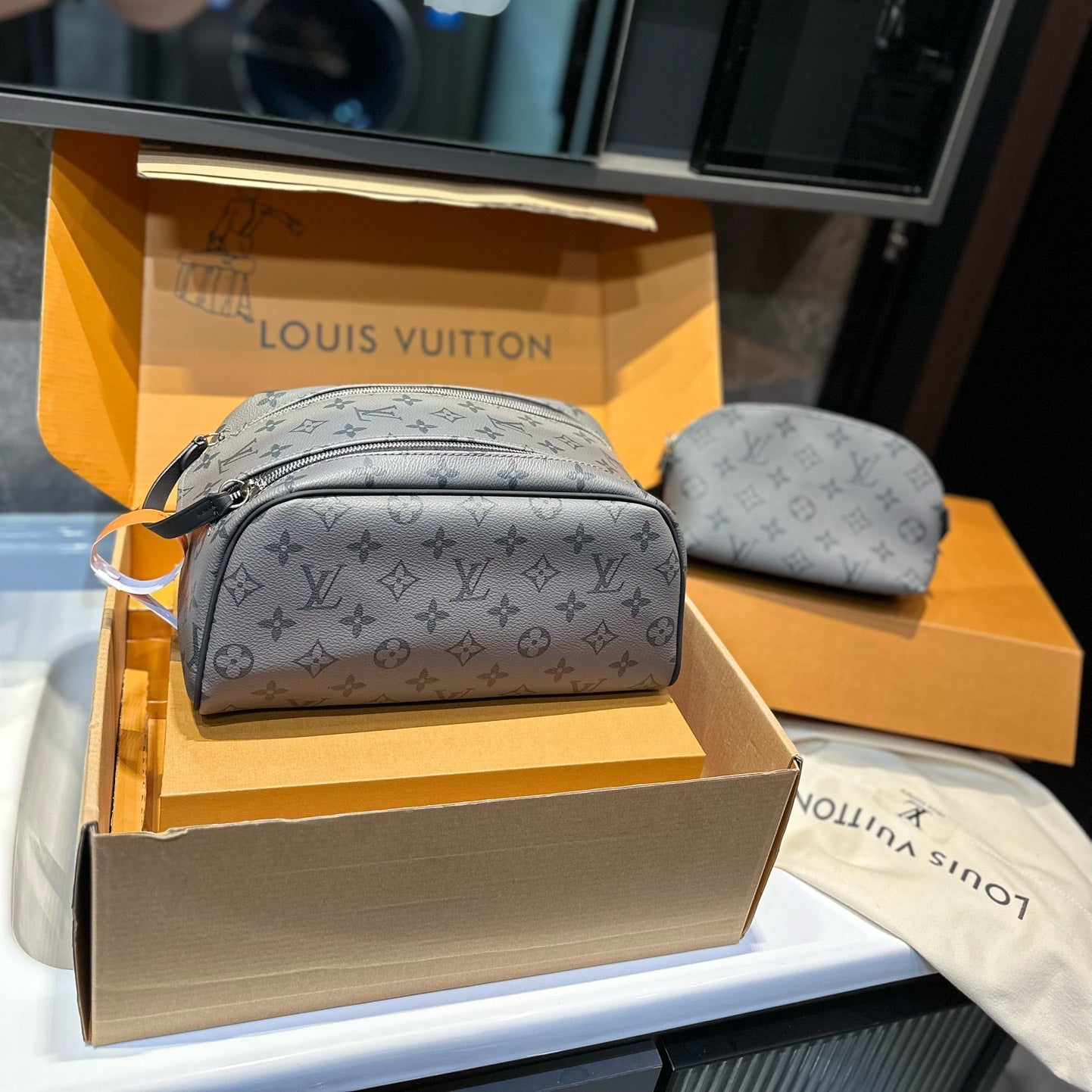 Dopp Kit toiletry bag 1824042606