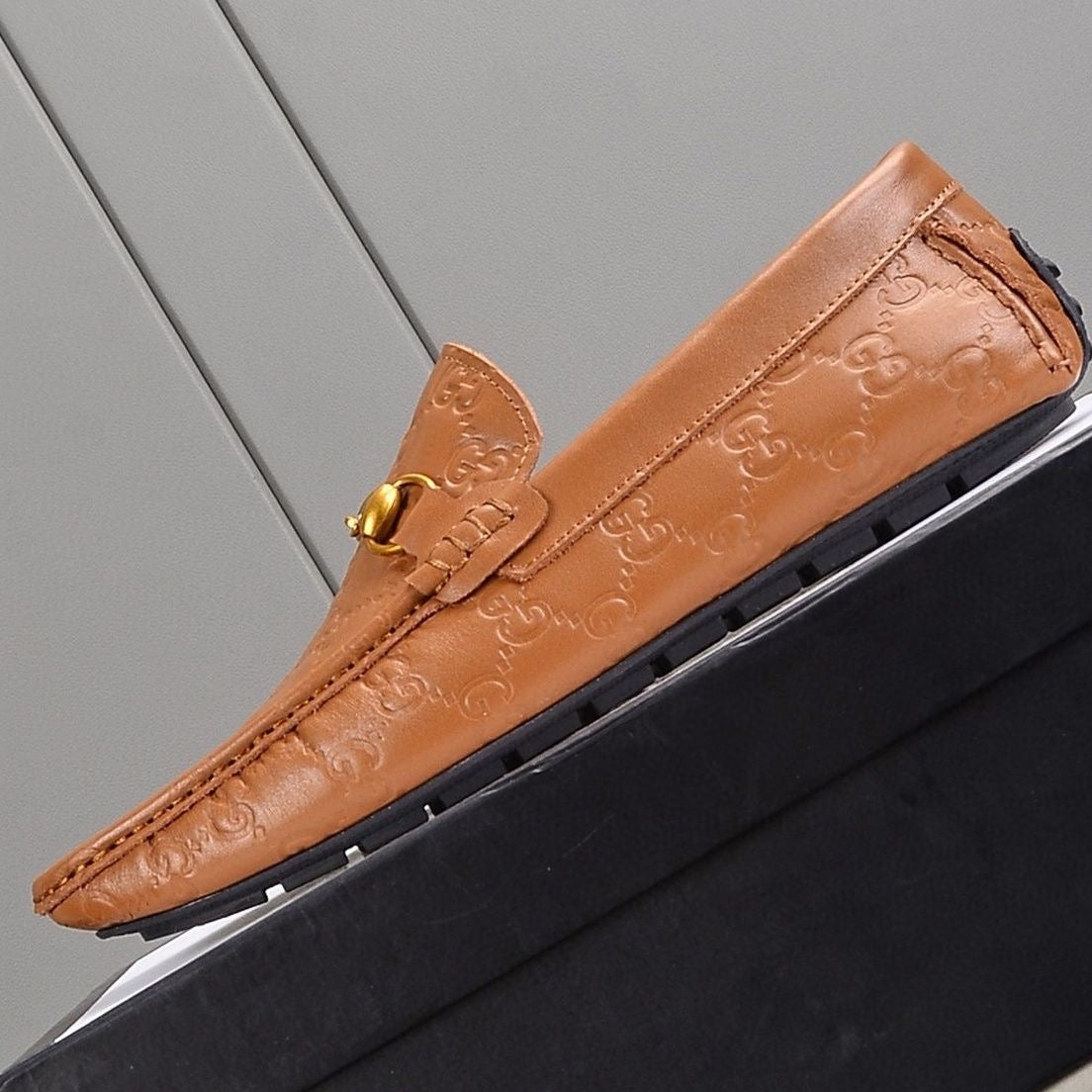 Men's embossed loafers 1824053102