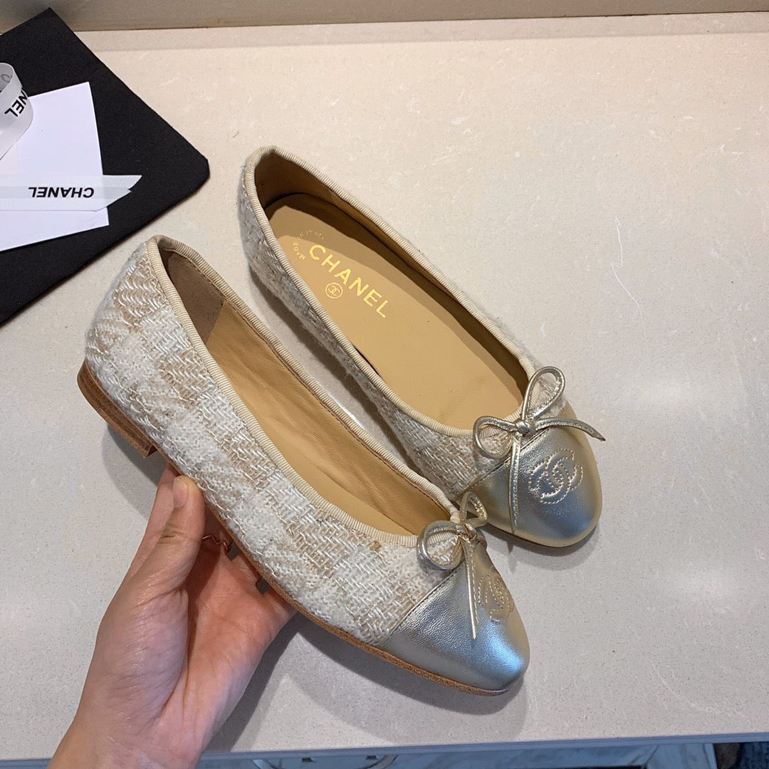 Classic comfortable flats 1824032302