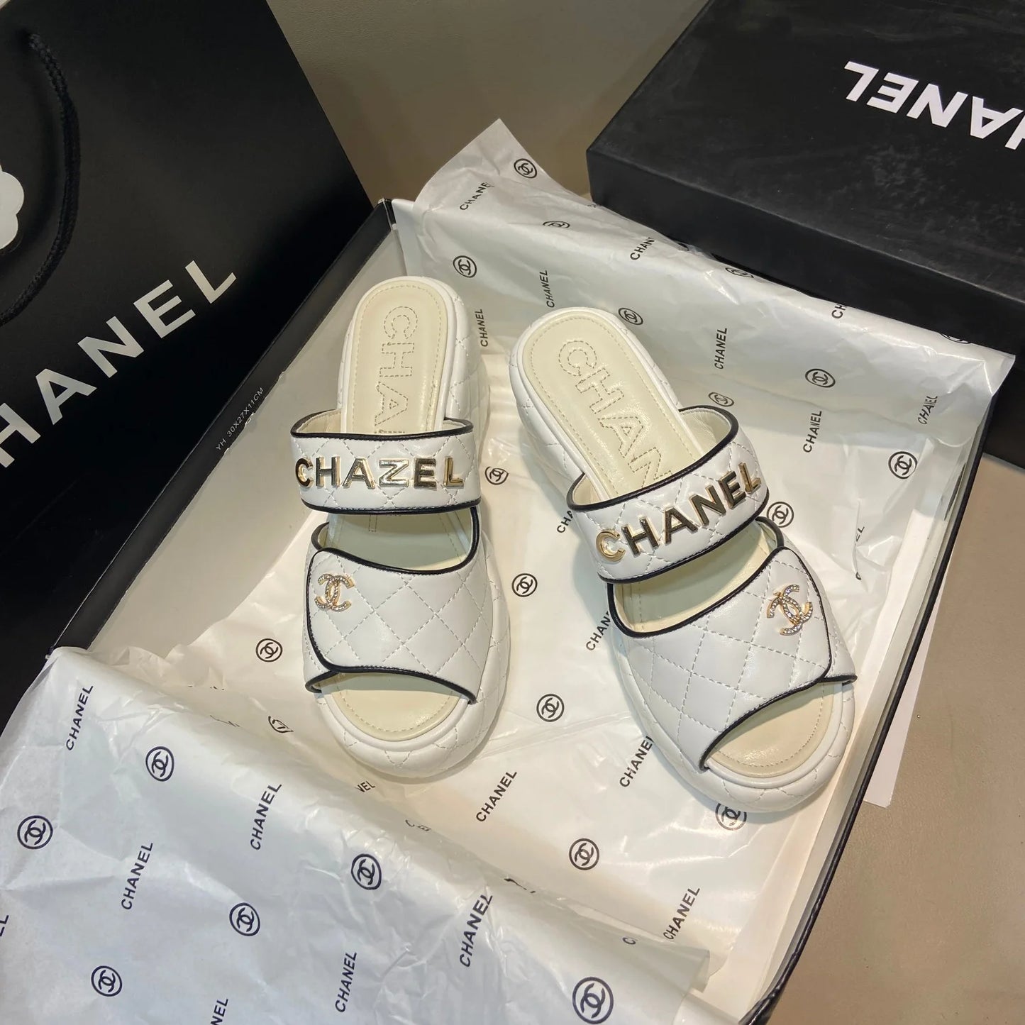 Luxury plaid fashion versatile thick sole sandals 1024061312