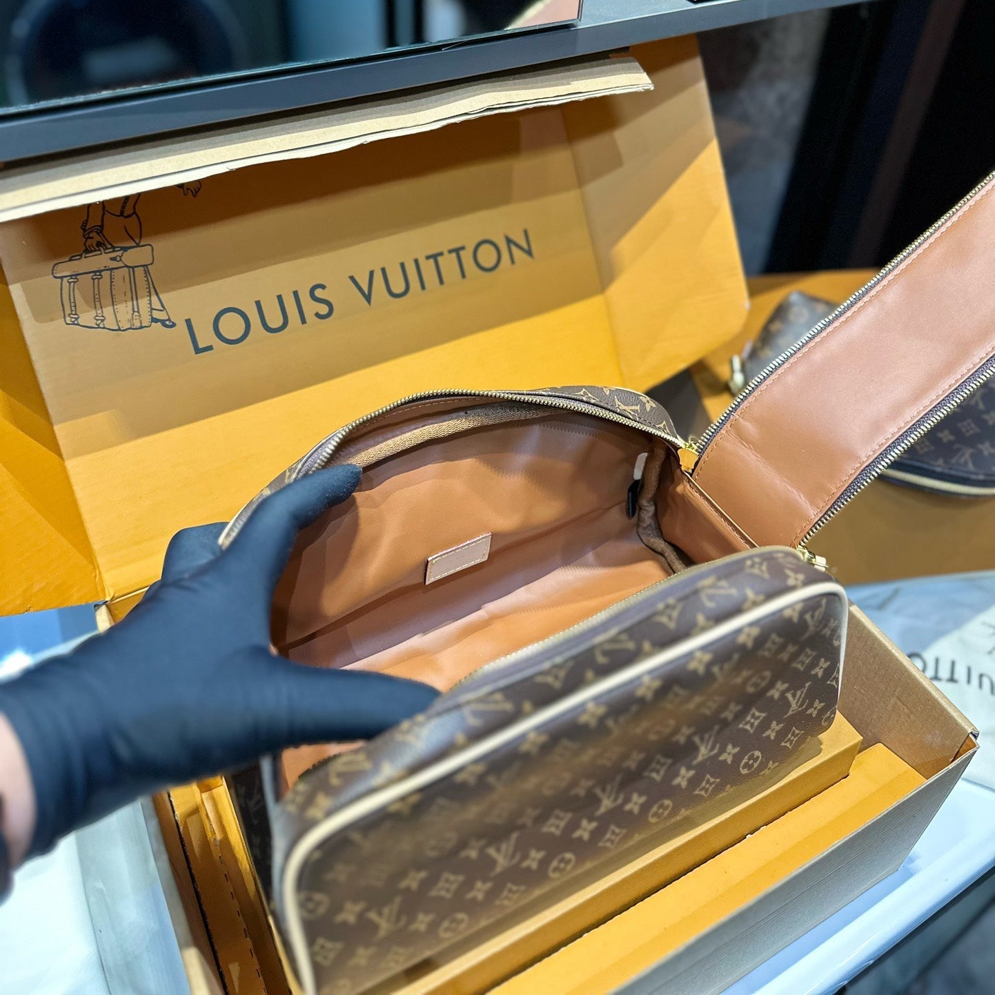 Dopp Kit toiletry bag 1824042606