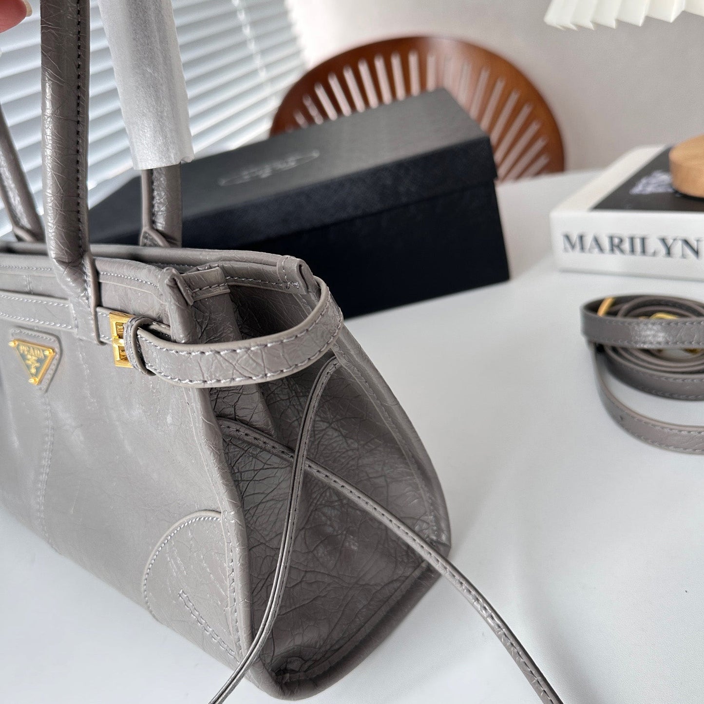 PR soft lux tote bag 1824061302