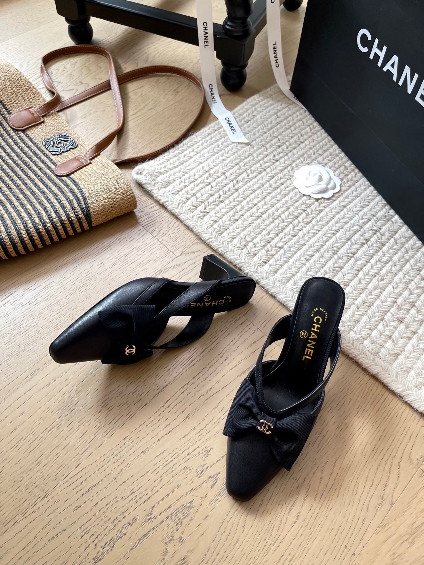 CNL Bow and pearl buckle sandal 1825042901