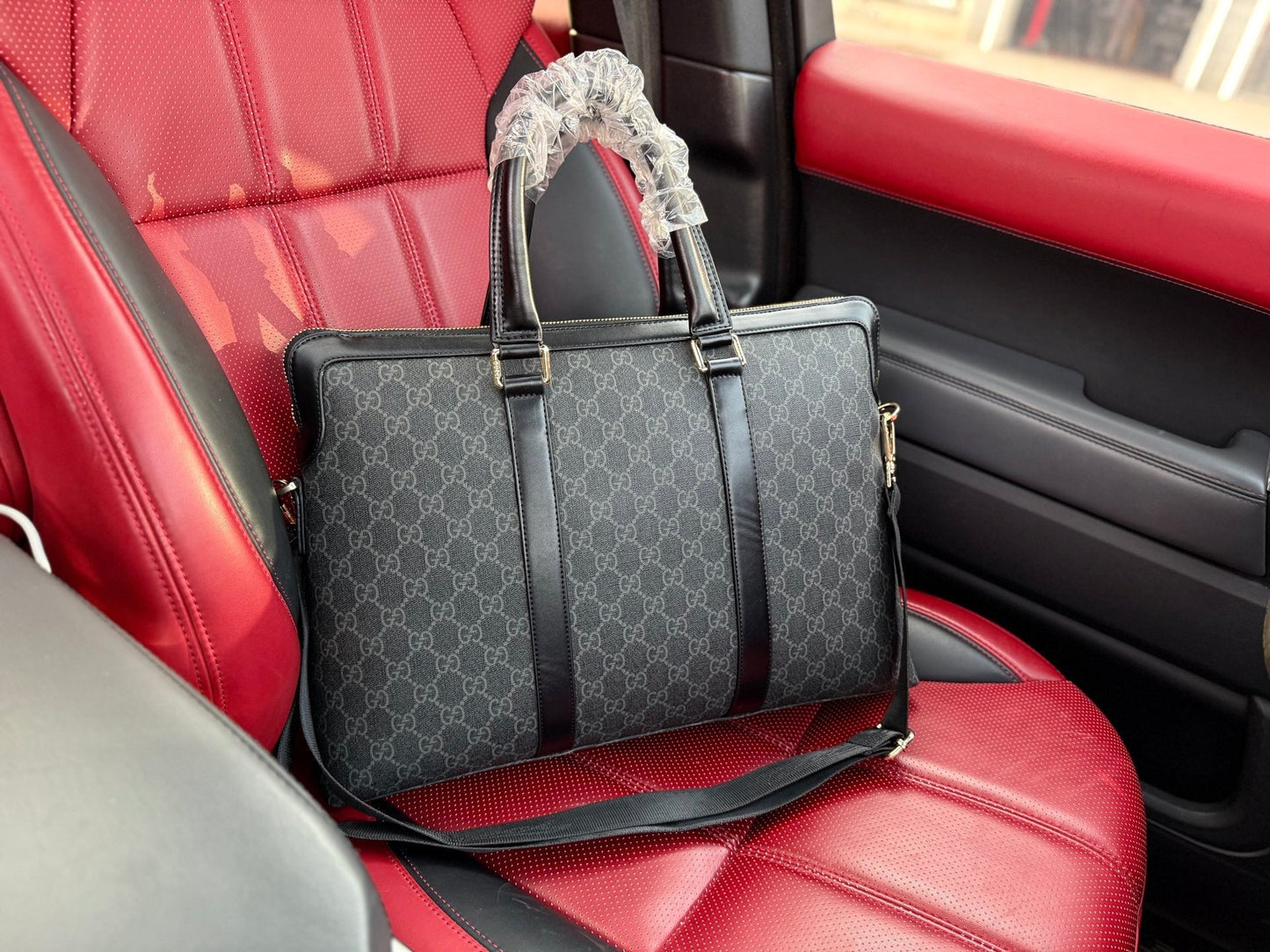 GG briefcase 1825040109