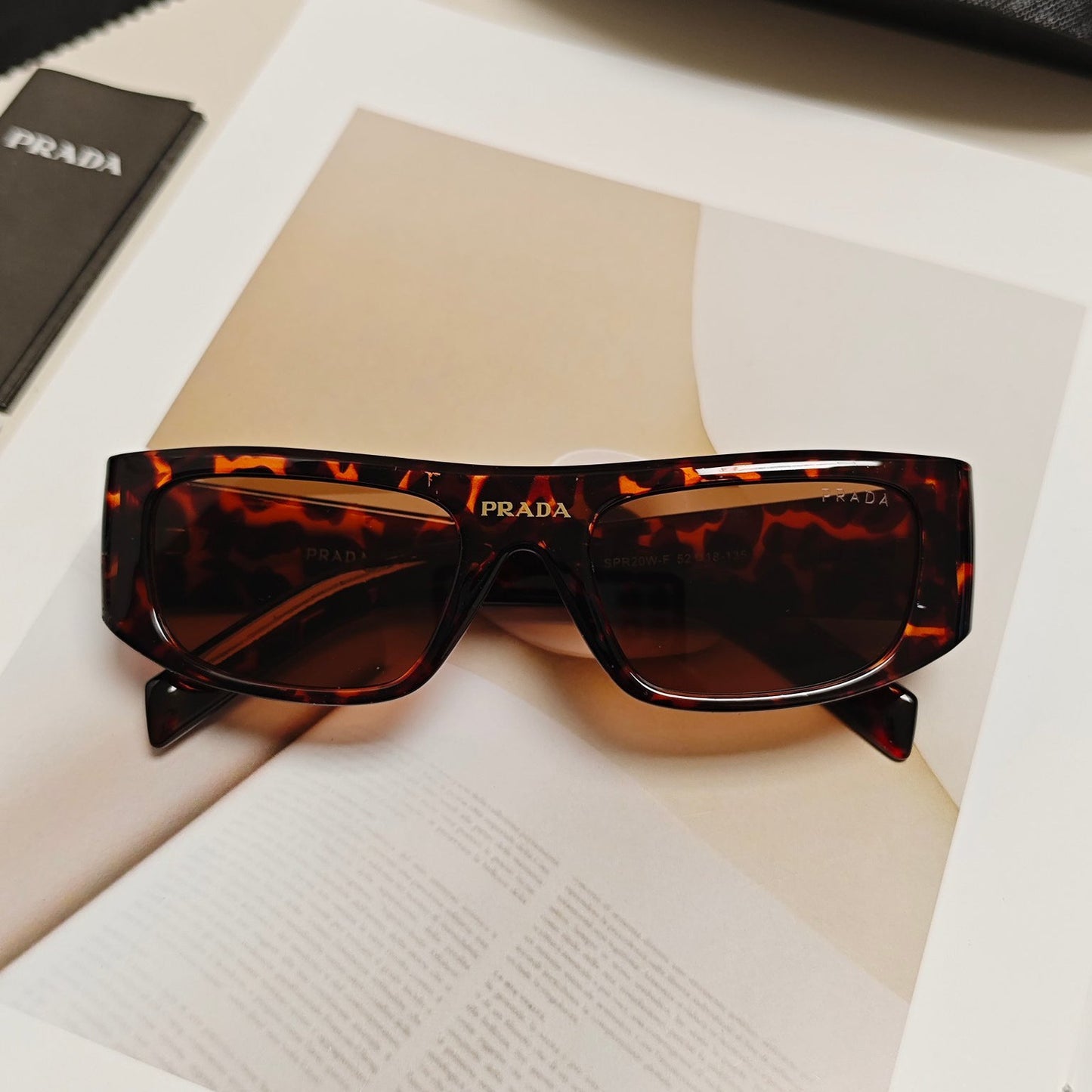 24 new unisex retro rectangular integrated sunglasses 1824042404