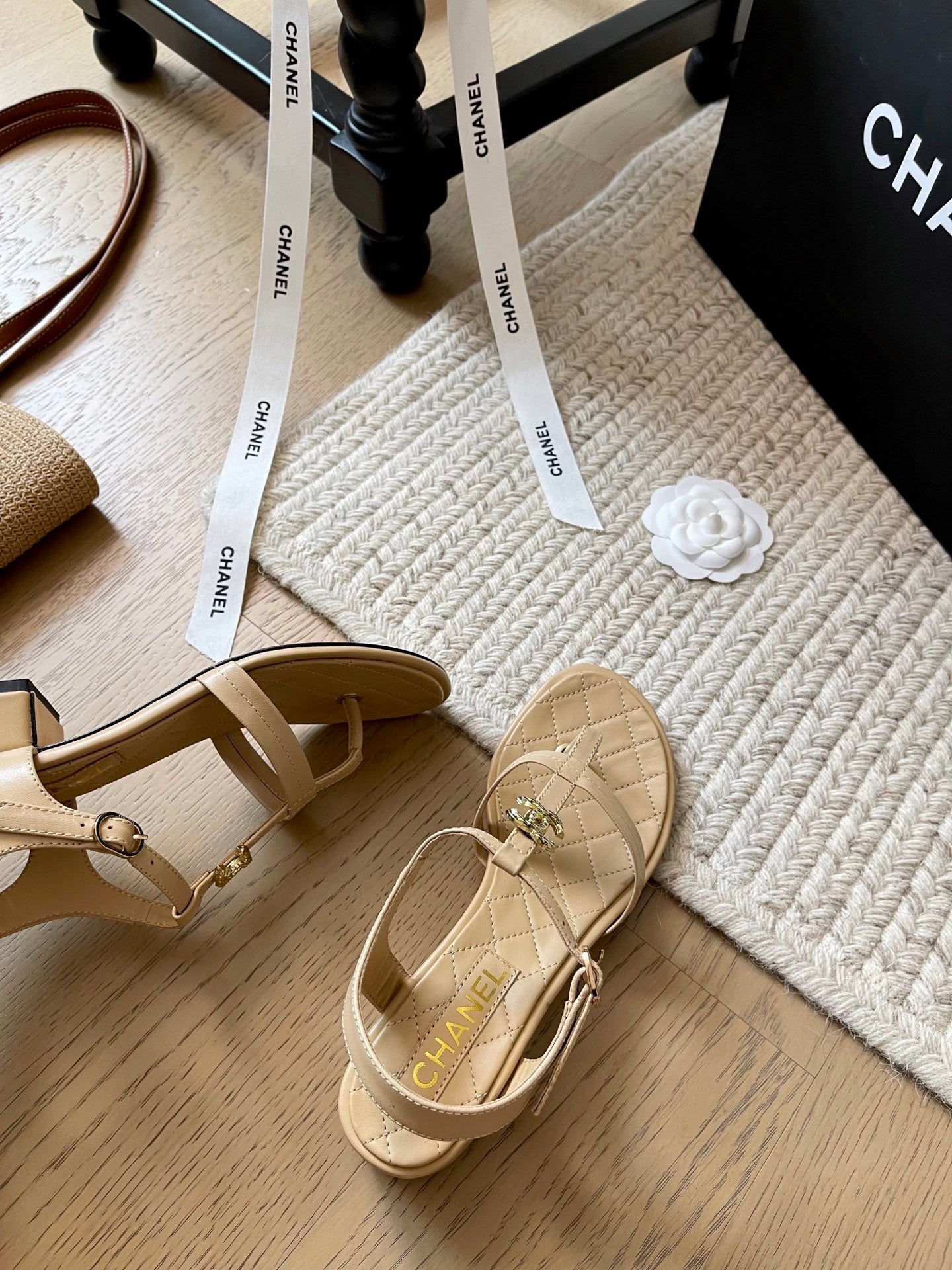 CLN Leather chunky heel sandals 1825051202