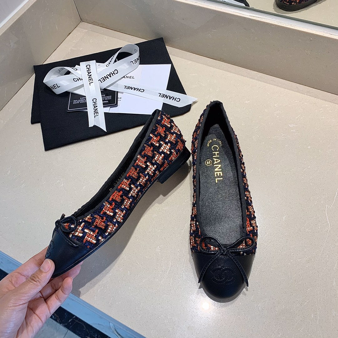 Classic comfortable flats 1824032302