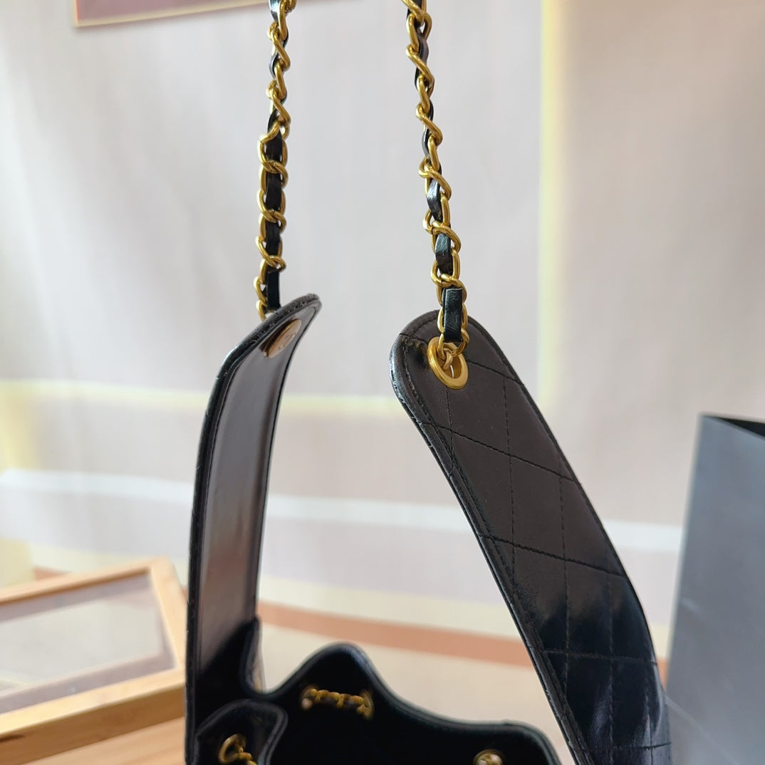 CH Bucket Bag 1824082102