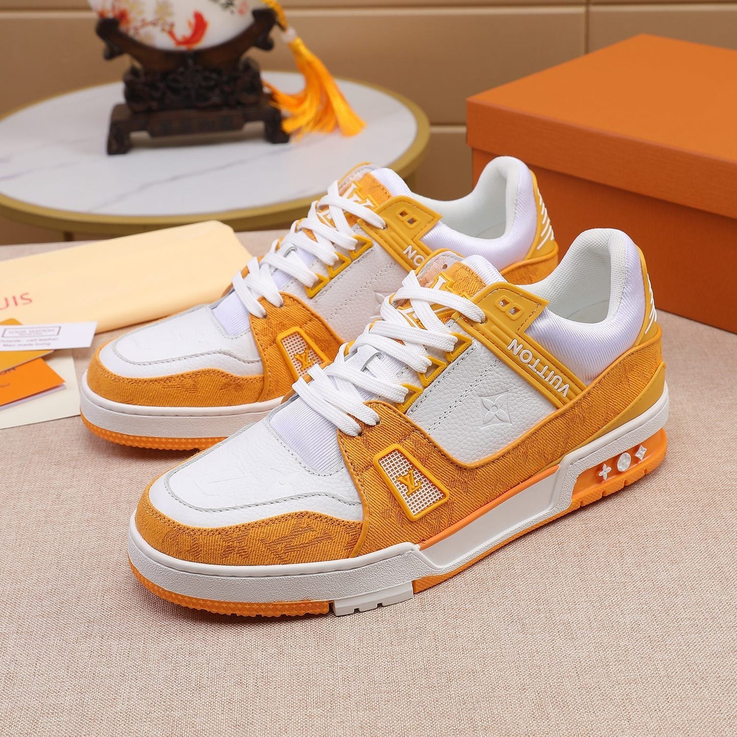 Men's Fashion Luxury Multicolor V Logo Sneakers