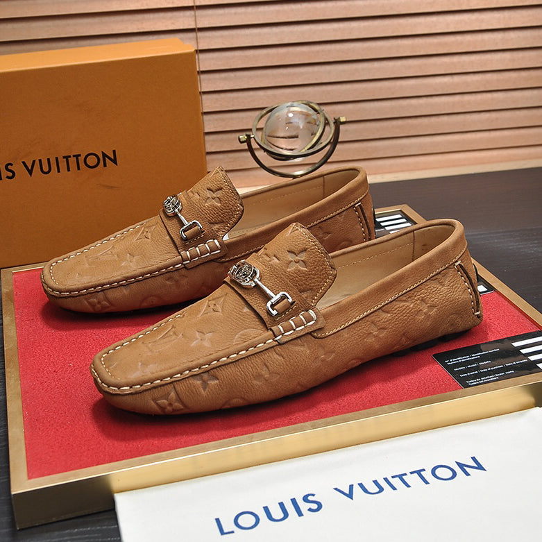 Horsehide Moccasin 1824070304