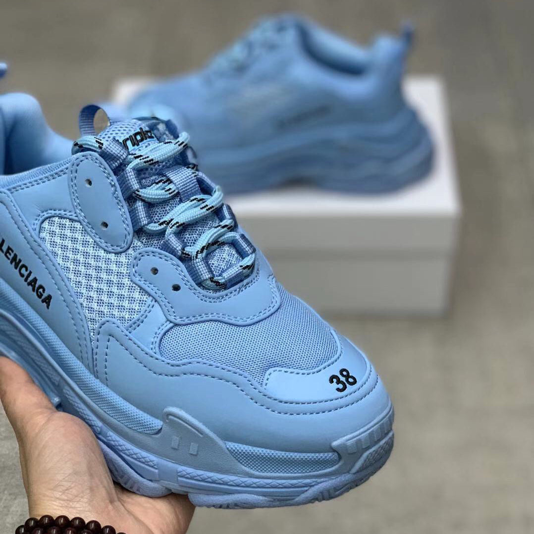 Triple-s Vintage Sneakers XC1823082302