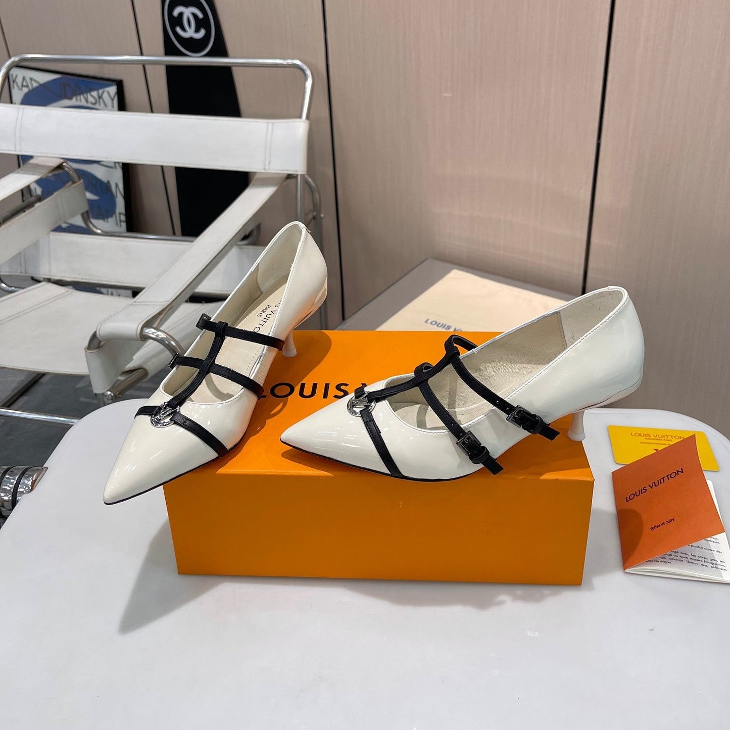 LV Pointed Pumps 1824120906