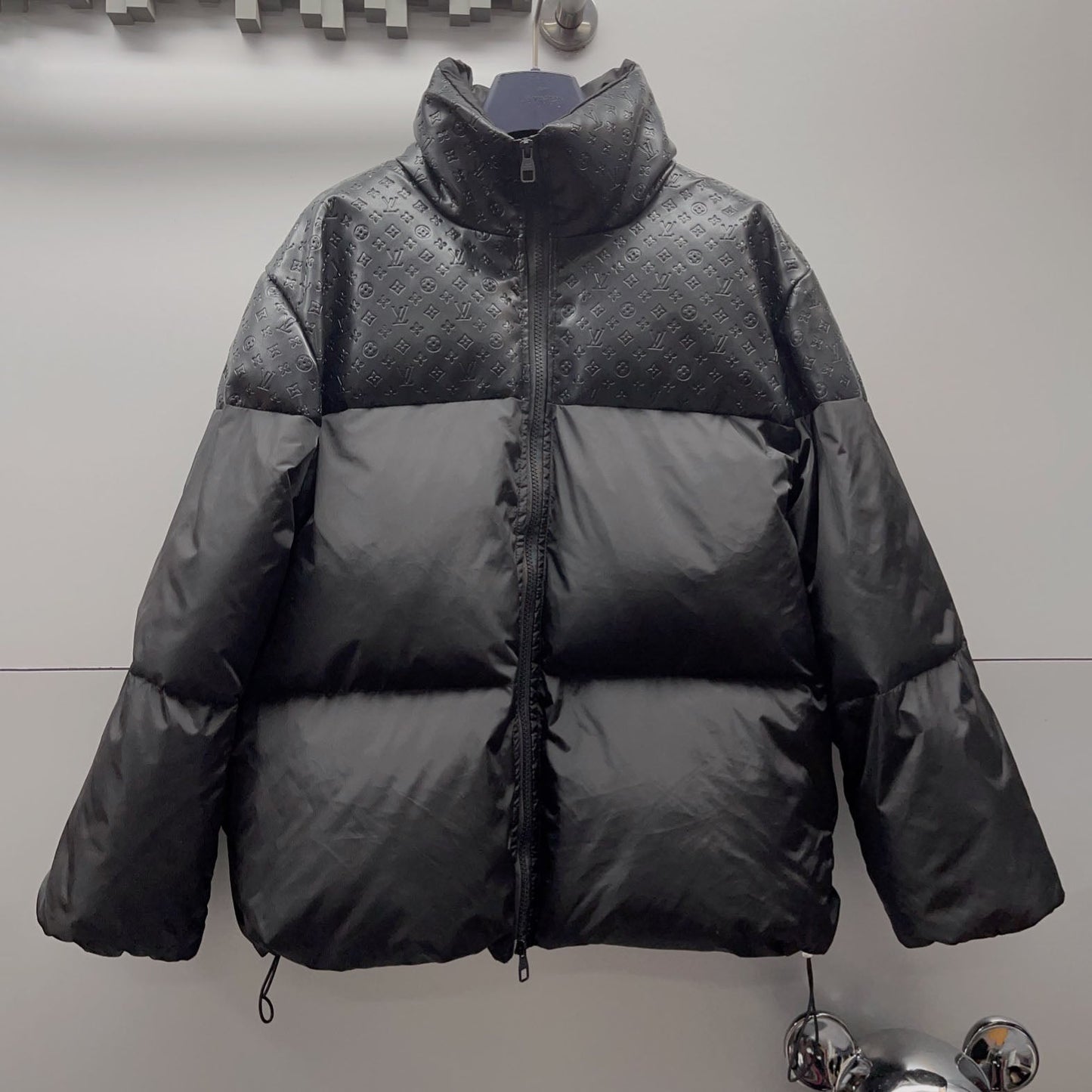 LV Embossed leather panelled stand collar down jacket 1824092904