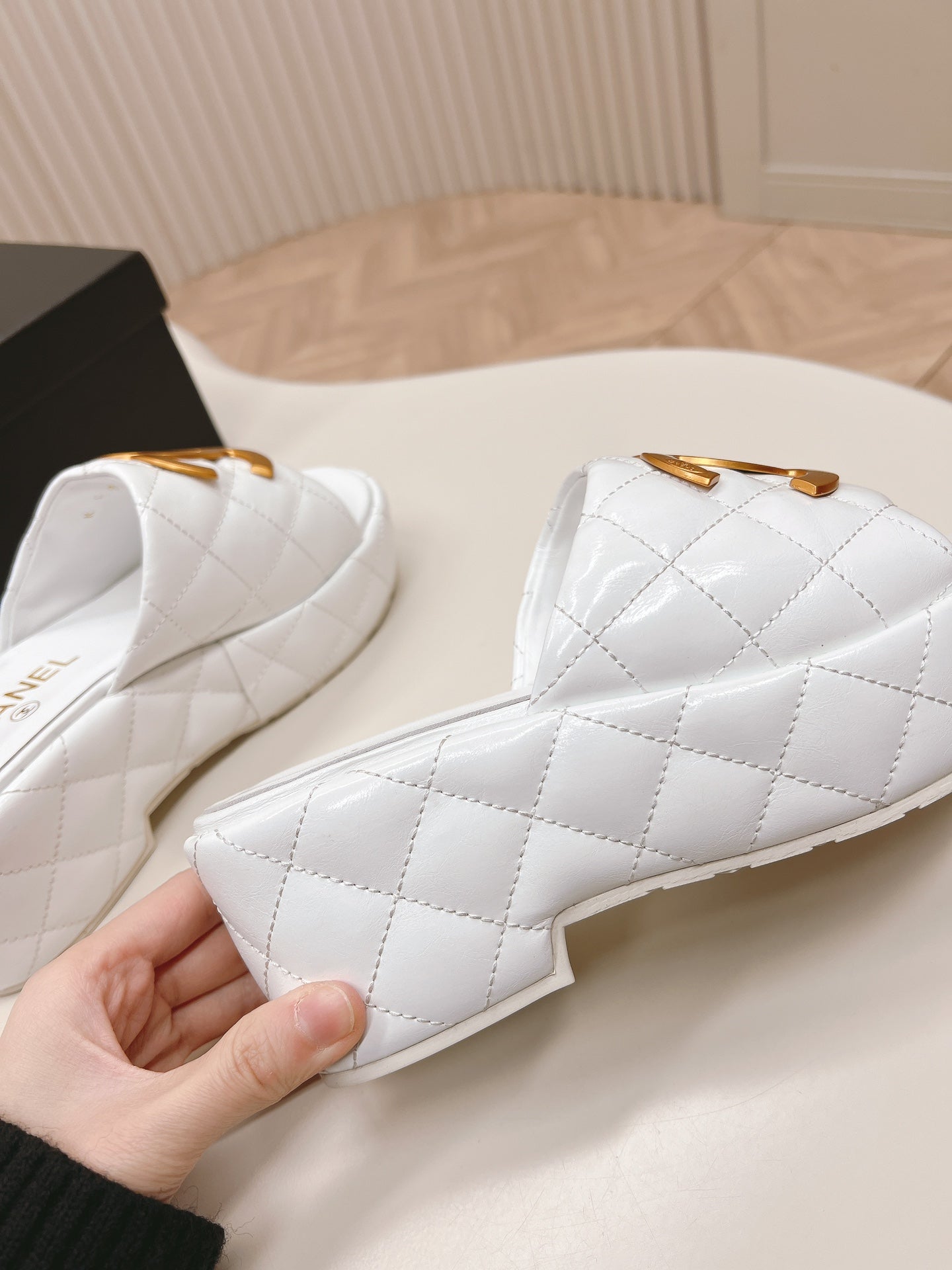 Chane1 top fashion thick-soled rhombus slippers 0724030812