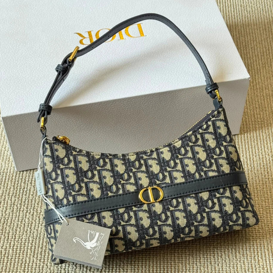 Shoulder bag with raffia 1025061703