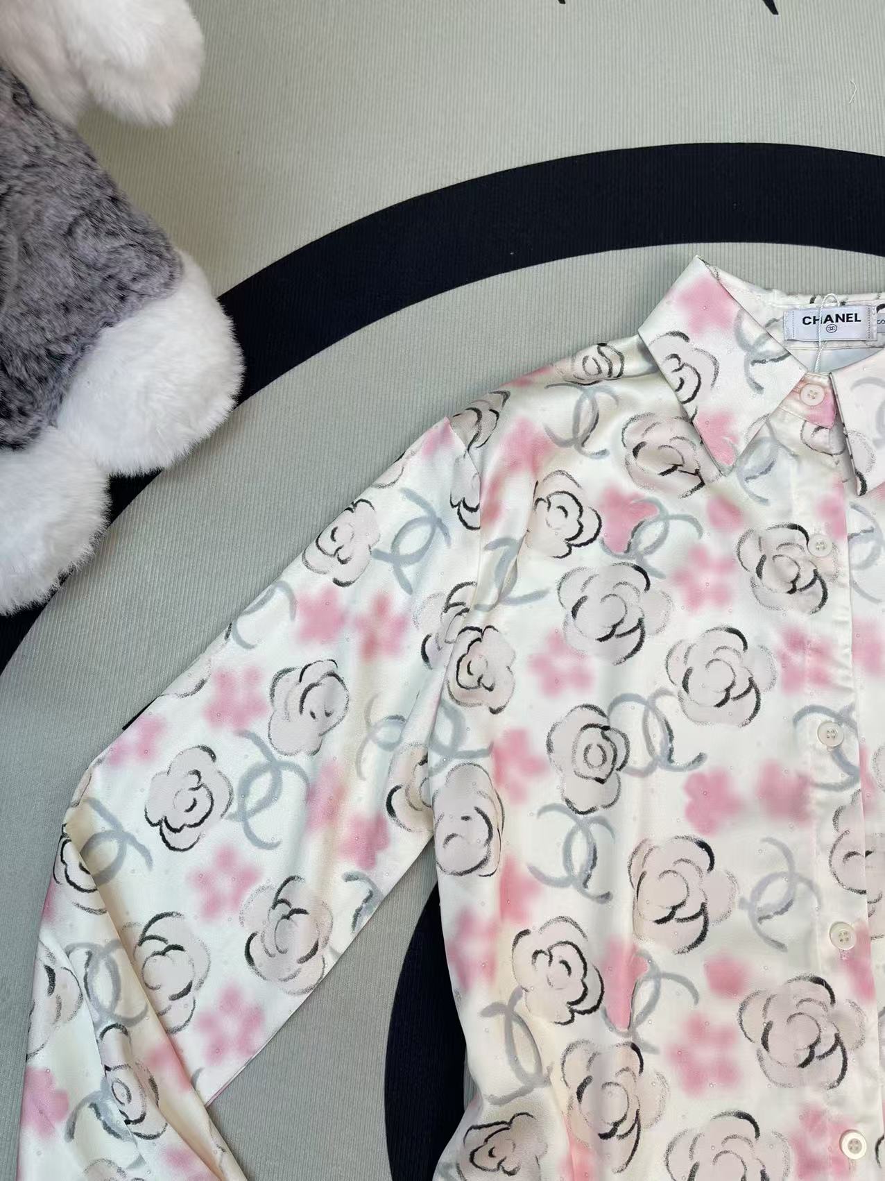 CH Camellia print shirt 1825031903