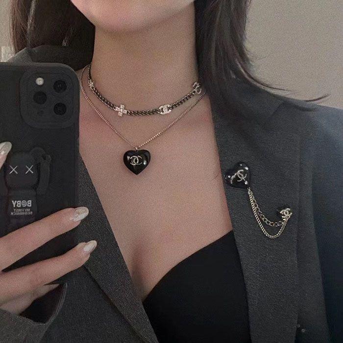 Simple and Versatile Love Black Necklace 0823112208