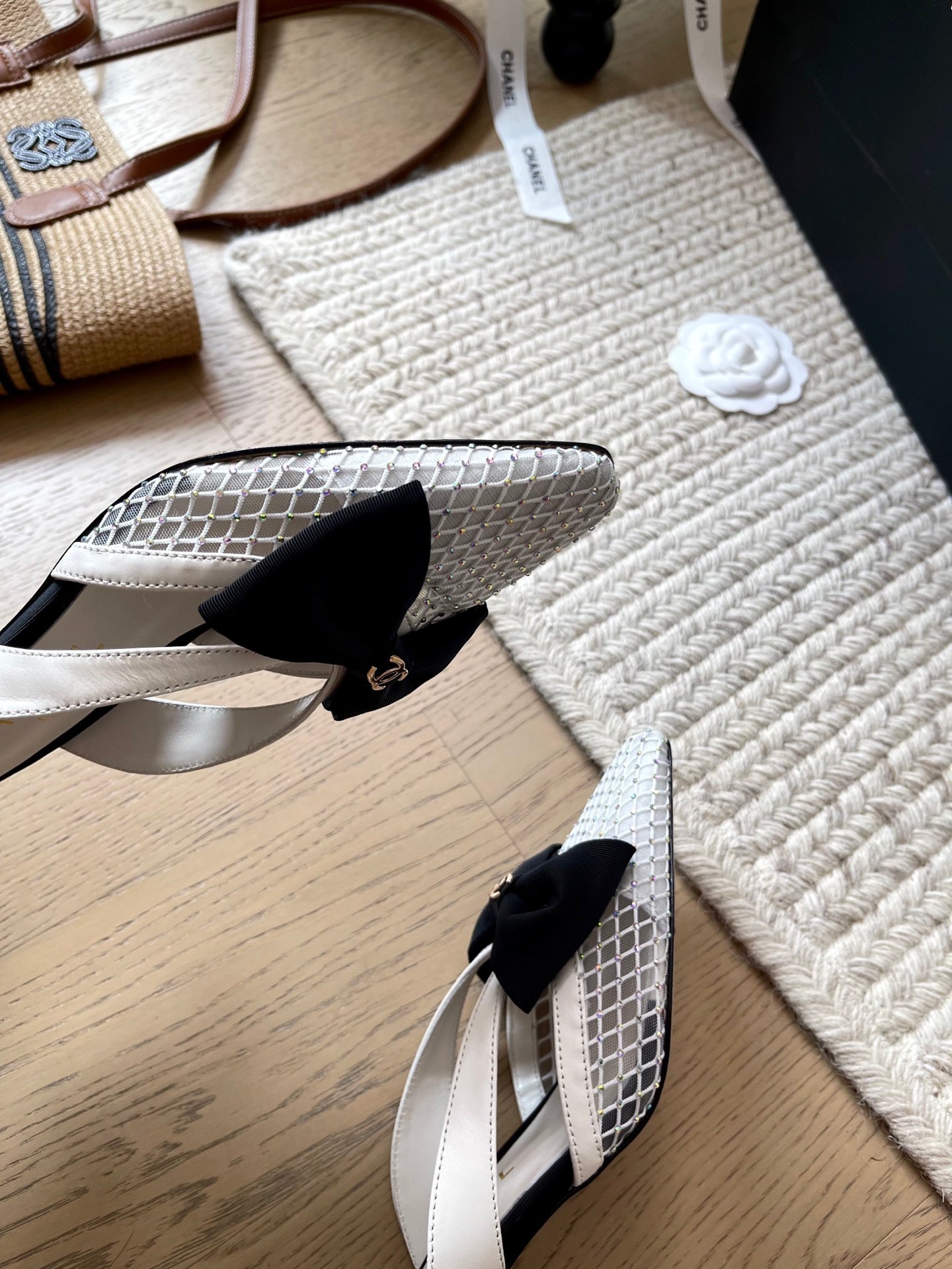 CNL Bow and pearl buckle sandal 1825042901