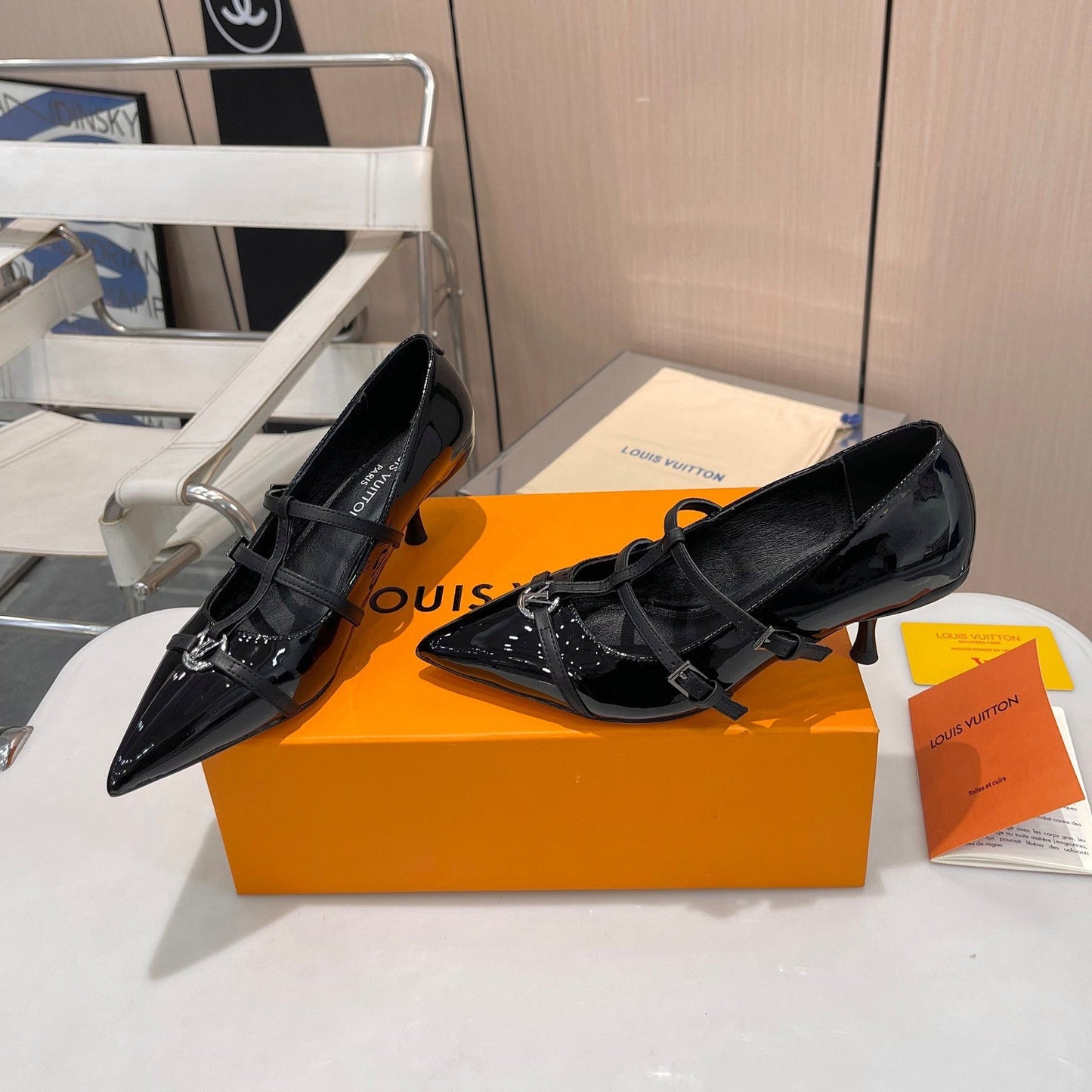 LV Pointed Pumps 1824120906