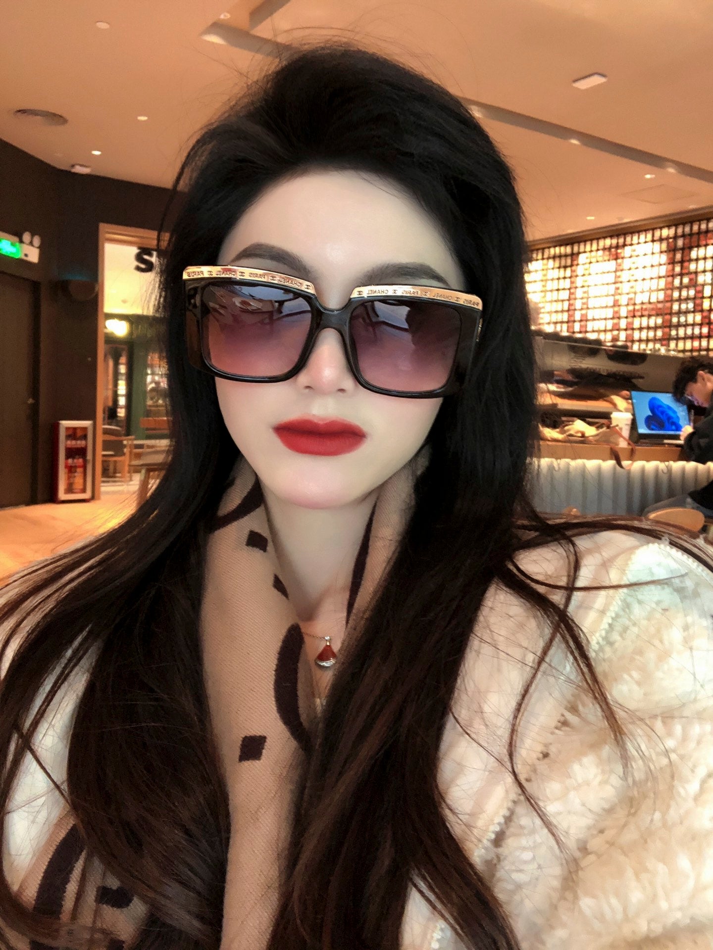 Large frame sunglasses XC1823083001