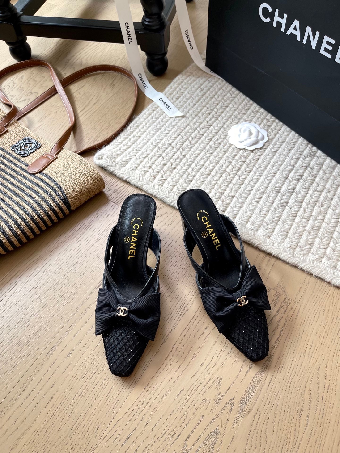 CNL Bow and pearl buckle sandal 1825042901