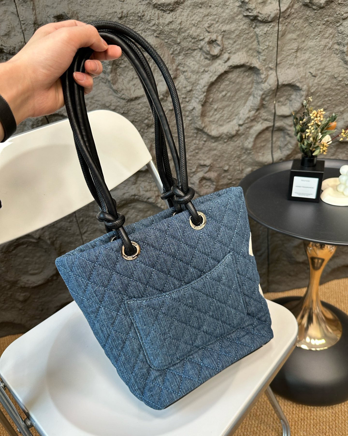 CH Denim tote 1824082103