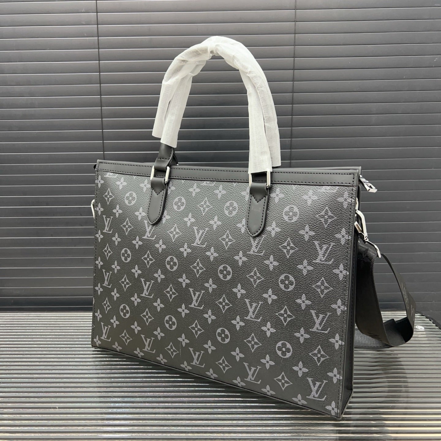 LV  Briefcase 1825050601