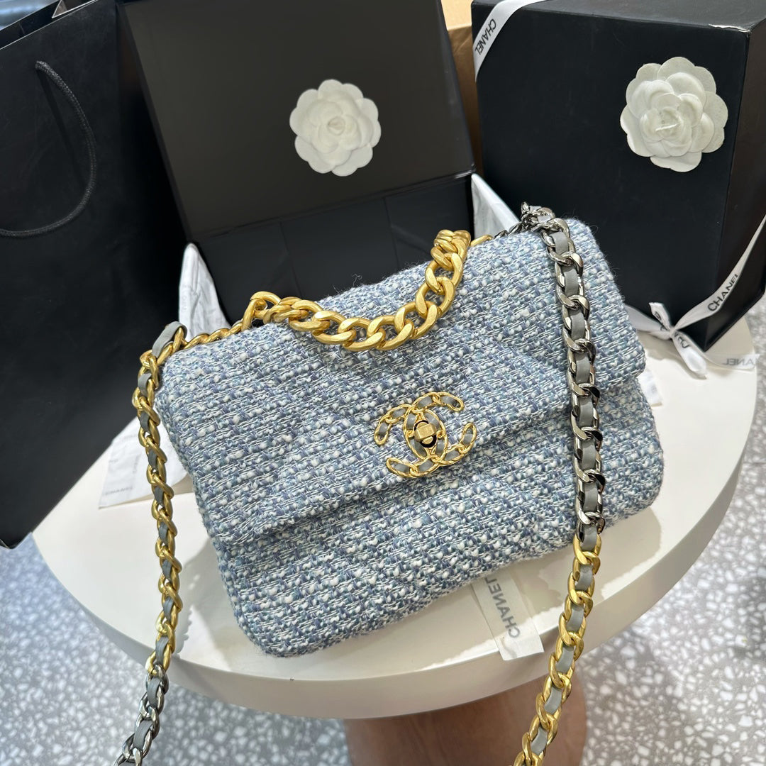 Fashion New Classic Handbag CWT1023082317