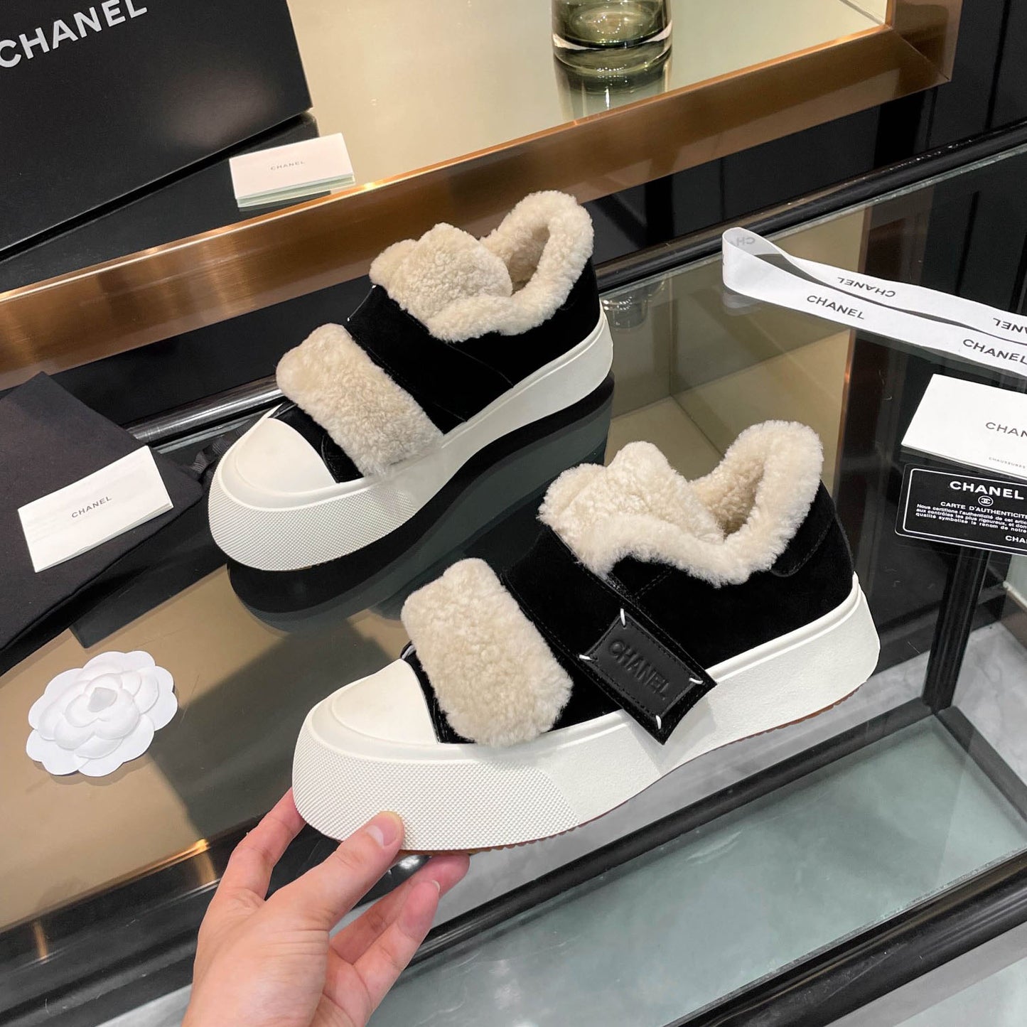 CH 24 new autumn and winter wool sneakers XC24092323