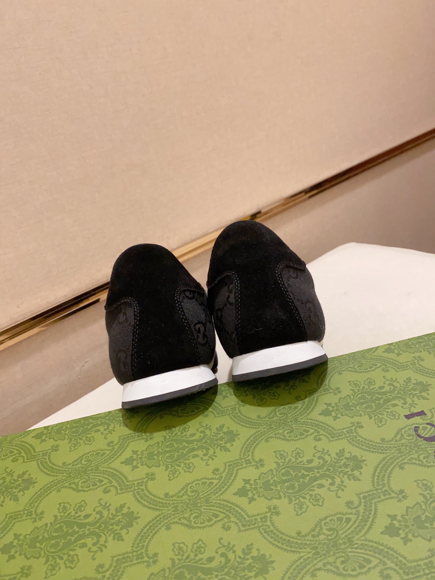 Classic letter presbyopia fashion casual sneakers PD1623071901