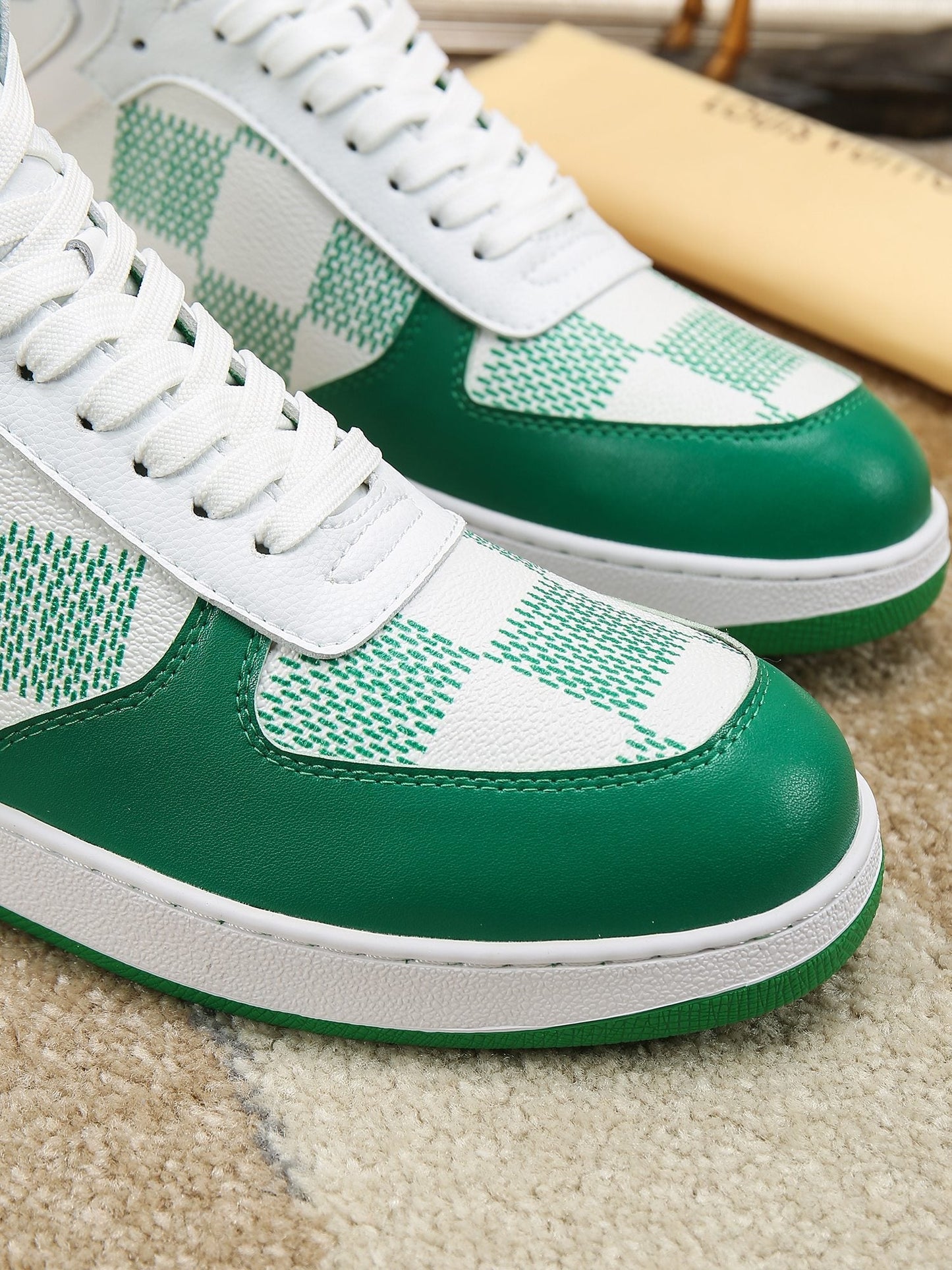 LV High-top sneaker 1825052106