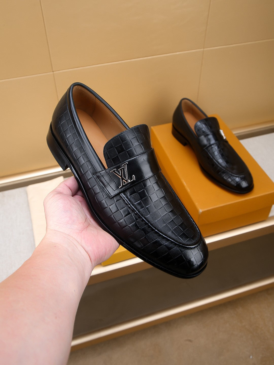 LV Loafer 1825060606