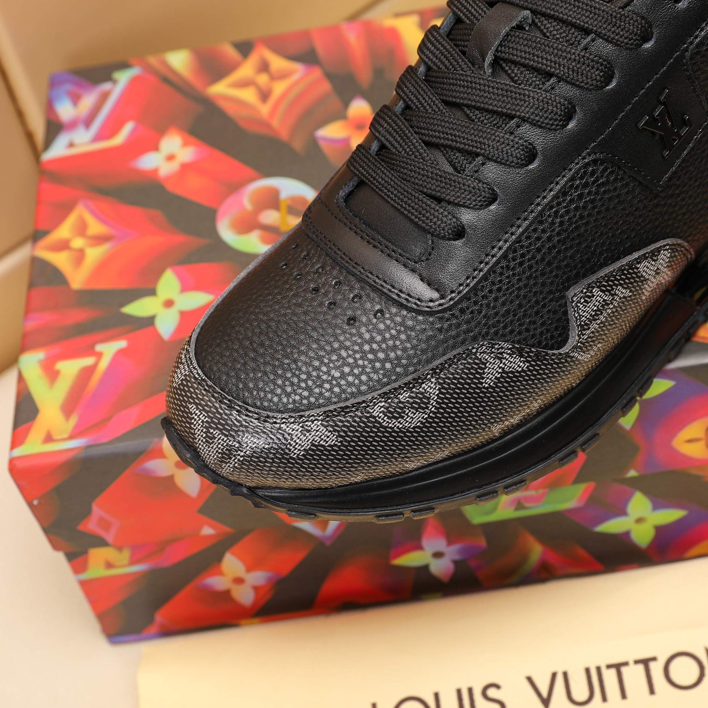 LV RUN AWAY sneaker 1825052111