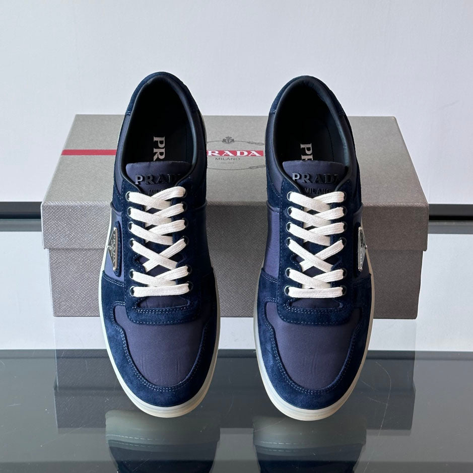 PR sneakers 1825052803