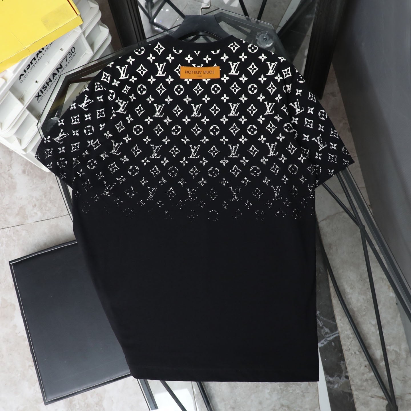 LV Gradient letter print T-shirt 1825060601