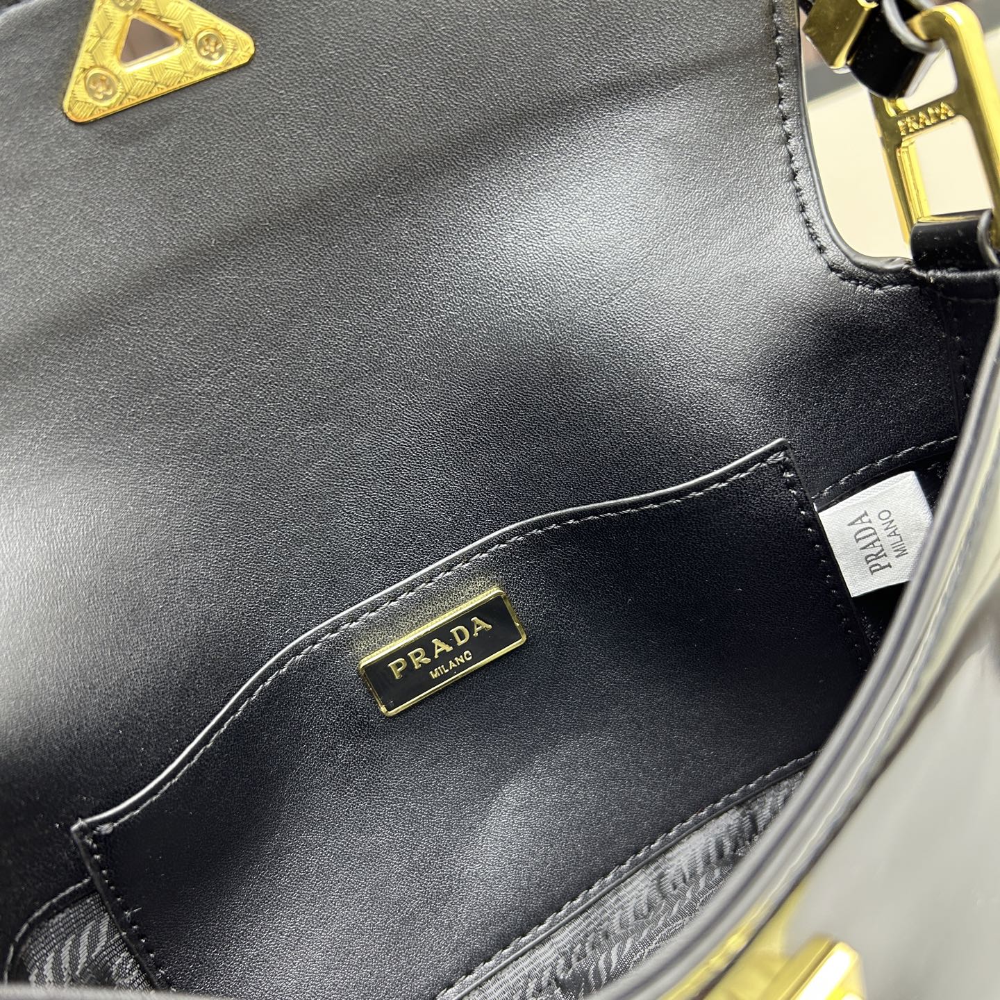 PR Leather Underarm Bag 1825070304