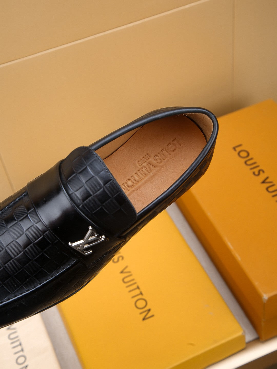 LV Loafer 1825060606