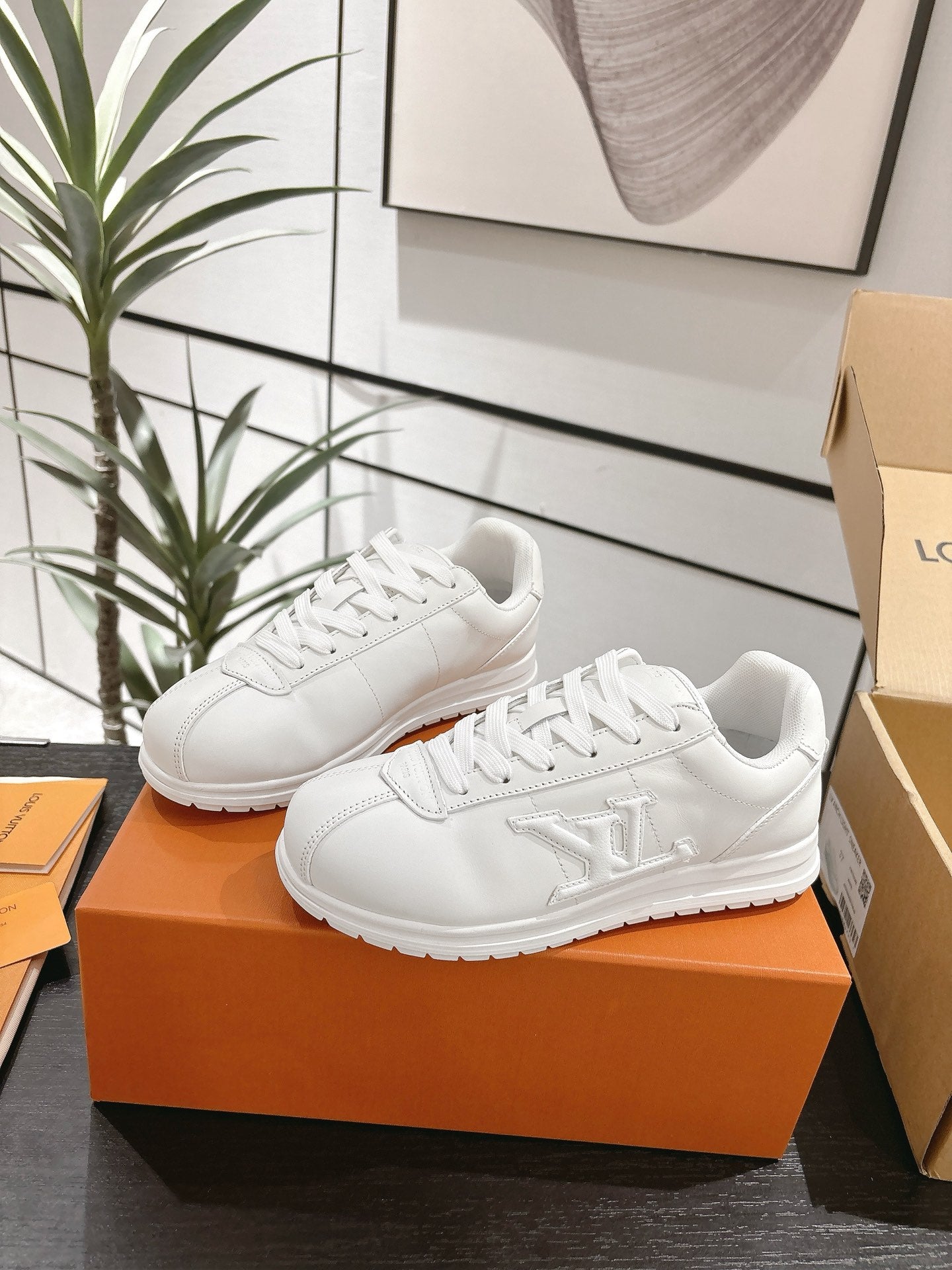 LV Sneaker 1825060605