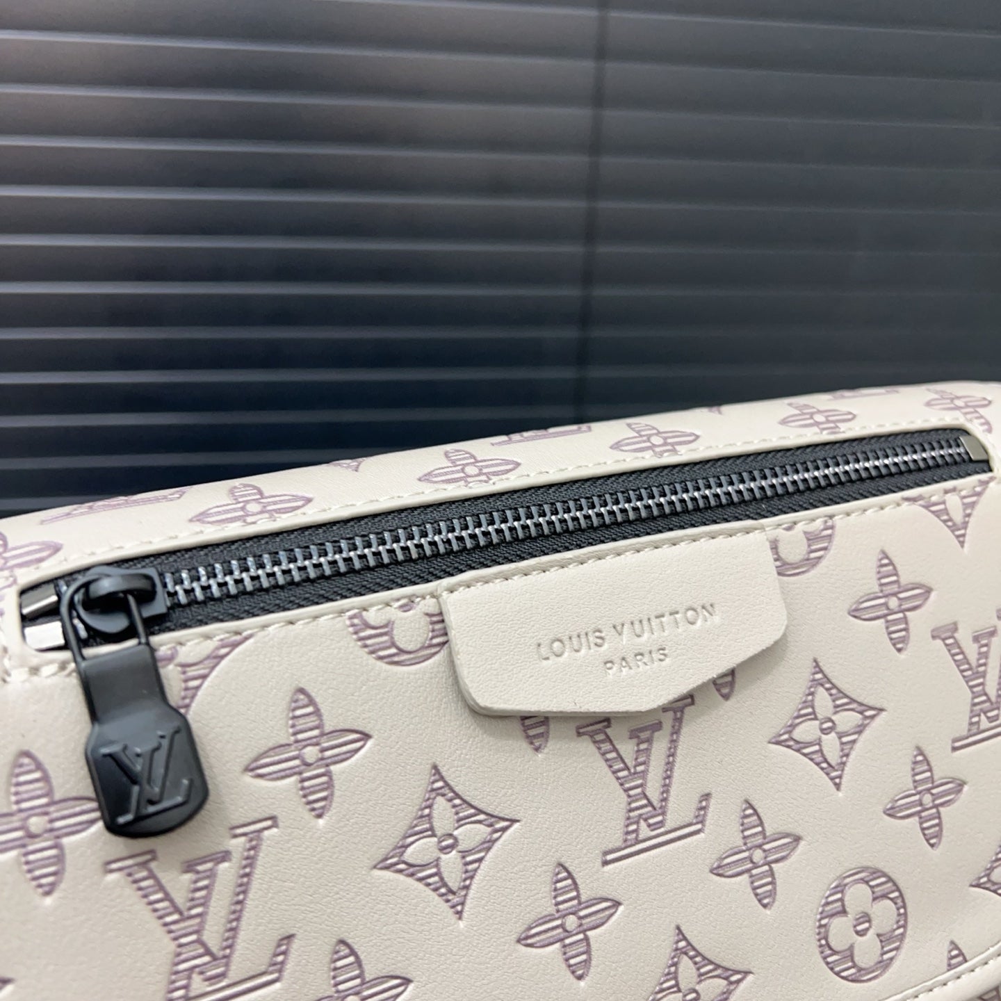 LV Flap shoulder bag 1825052315